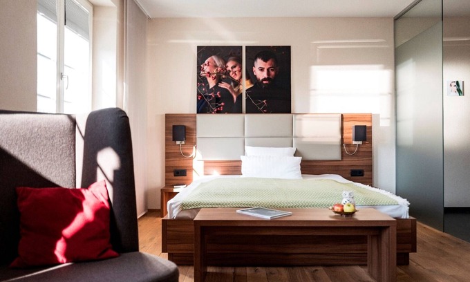 Loerrach Apartment | Comfort Doppelzimmer mit Stadtblick