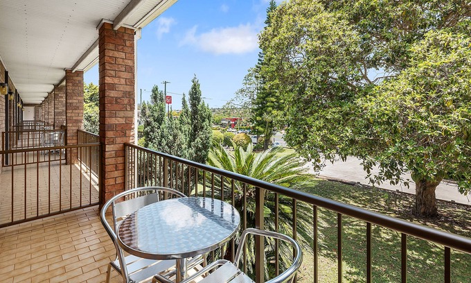Kearneys Spring Hotel | Comfort Inn Glenfield