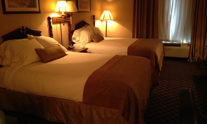 Columbus Hotel | Comfort Inn & Suites Columbus North