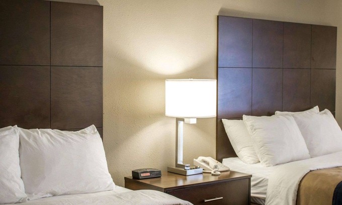 Fuquay-Varina Hotel | Comfort Inn & Suites Fuquay Varina