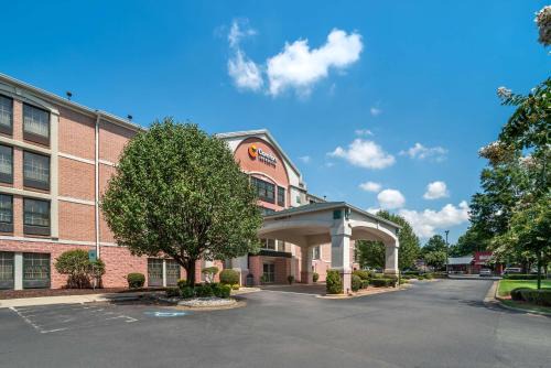 Cornelius Hotel | Comfort Inn & Suites Lake Norman