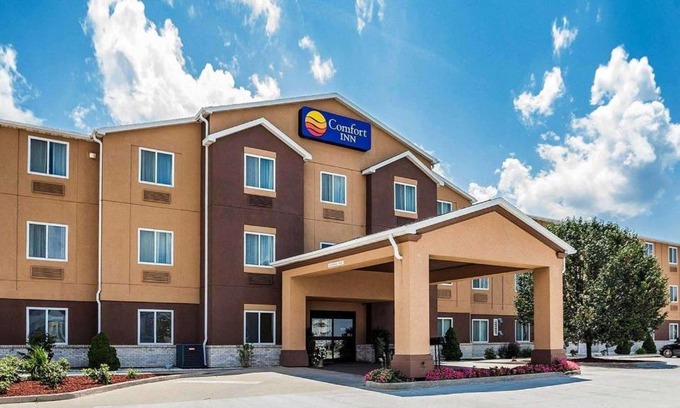 Moberly Hotel | Comfort Inn & Suites Moberly