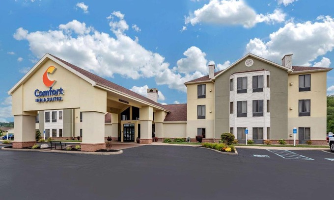 Warsaw Hotel | Comfort Inn & Suites Warsaw near US-30