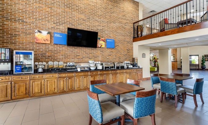 Warner Robins Hotel | Comfort Inn Warner Robins - Robins Air Force Base Area