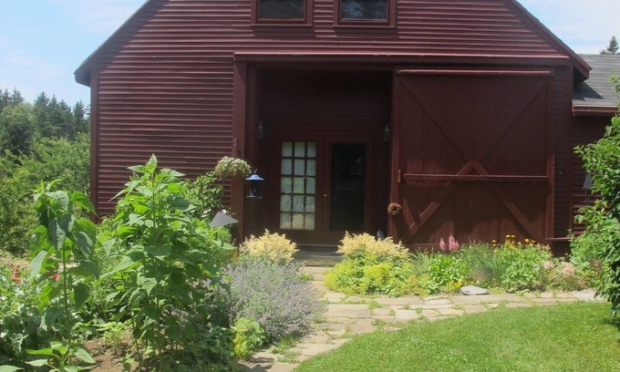 Islesboro House | Comfort & quiet on an island off the Maine Coast.