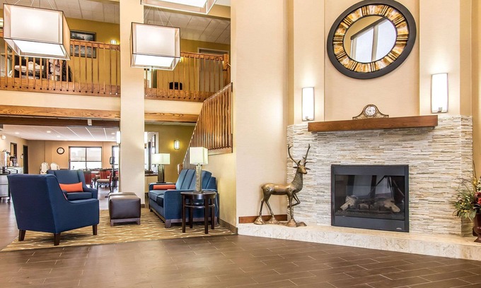 Effingham Hotel | Comfort Suites Effingham Central