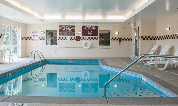 Southport Hotel | Comfort Suites Southport
