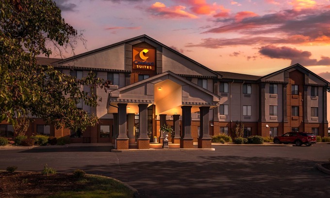 St. Charles Hotel | Comfort Suites St Charles - St Louis