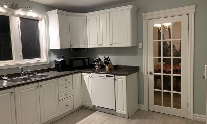 West End House | Comfort With A Touch Of Class #3