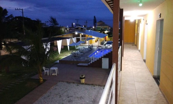 Barra Nova Villa | Comfortable suite with queen-size bed, air conditioning, minibar and smart TV