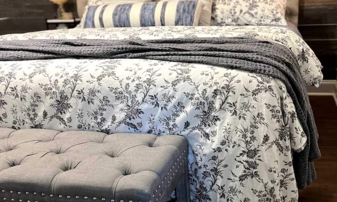 North Charleston House | Comfortable and elegant 3 bedroom home with King Bed master suite.