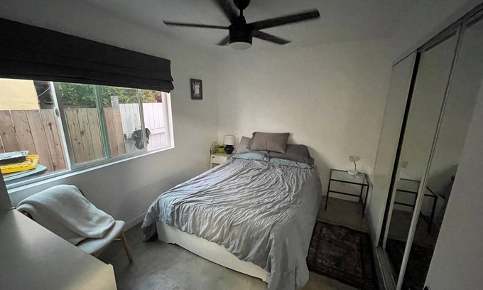 Eagle Rock Cottage | Comfortable Back House in Highland Park