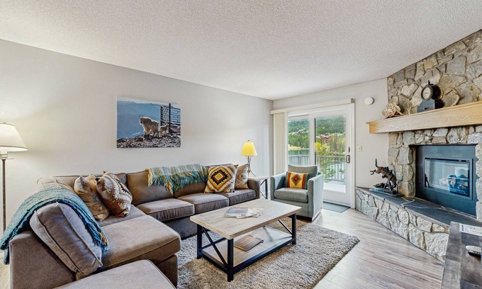 Big Horn Condo | Comfortable Big Sky condo with deck, W/D & WiFi - across the street from lift