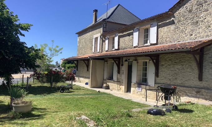 Levignac-de-Guyenne House | Comfortable stone house ideal for vacations with family or friends