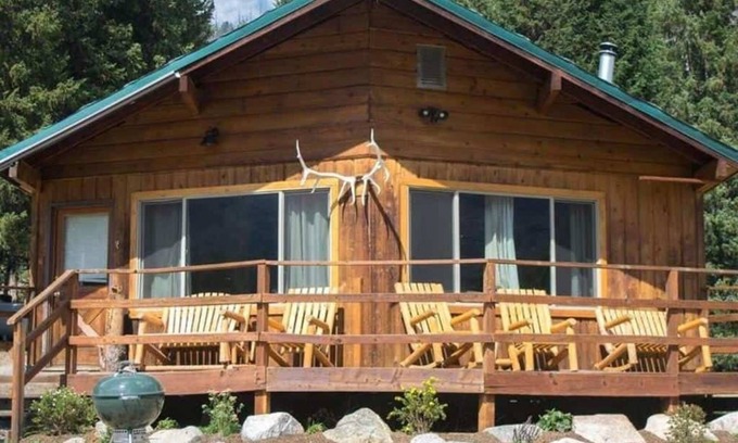 Silver Gate House | Comfortable size house overlooking the town of Silver Gate