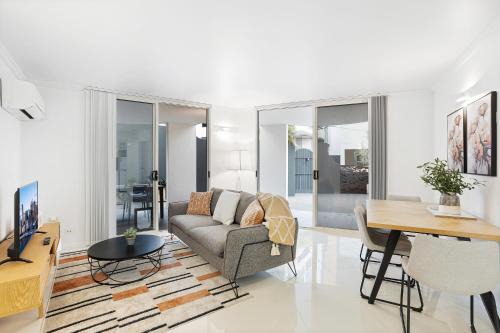 Spring Hill Apartment | Comfy 2-Bed with Pool and Secure Parking