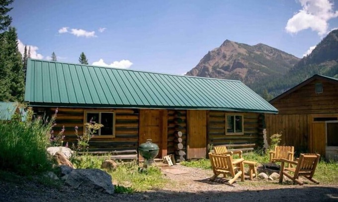 Silver Gate Cabin | Comfy cabin is situated on the Silver Gate property which overlooks 10,000ft tall mountain peaks surrounding the town.