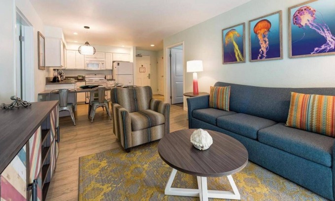 Mission Valley Resort | Comic-Con special resort lodging, sleeps four with full kitchen.