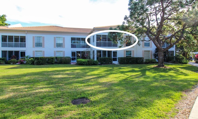 The Meadows Condo | Community Pool, Sarasota, Ivory Cottage