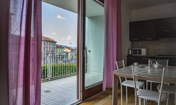 Como Apartment | Como Comfort Flat by Wonderful Italy