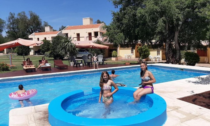 La Poblacion Apartment | Complejo Mirador de las Sierras pileta climatizada al aire libre