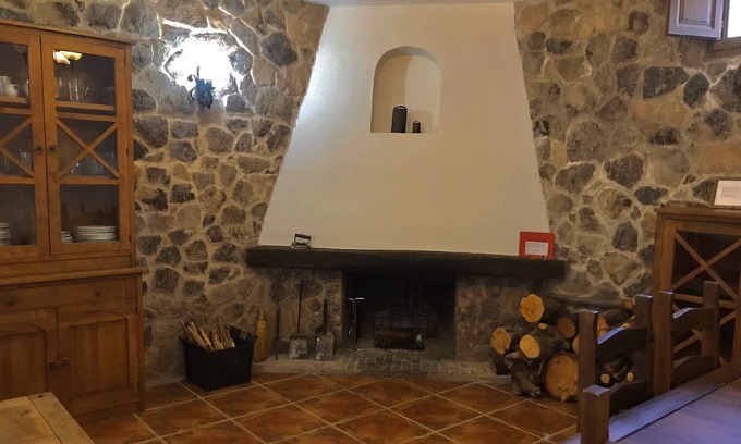 Cabrero House | COMPLETE HOUSE WITH FIREPLACE IN THE VALLEY OF JERTE.