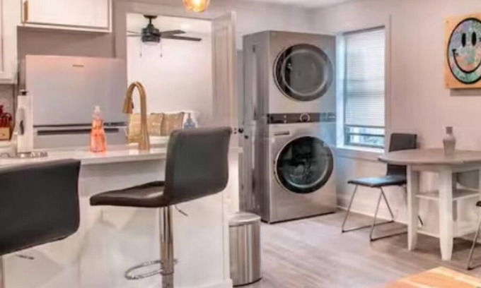 South Hyde Park Apartment | Completely remodeled apartment in the heart of Kansas City