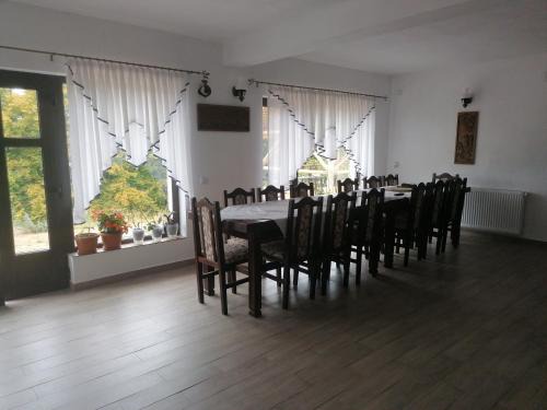 Poiana Marului Cabin | Conacul Elenei