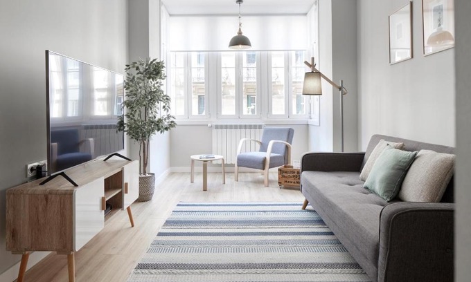 San Sebastian Centro Apartment | CONCHA SUITE Brand NEW & Style