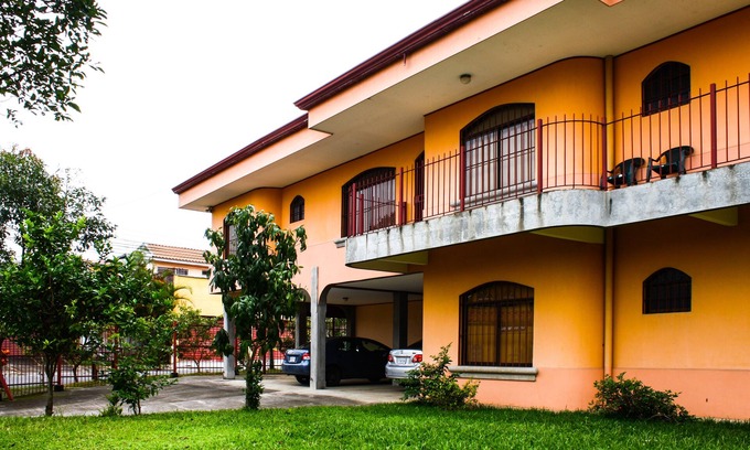 San Pedro Apartment | CONDO CASA INN # 5 EXCELLENT LOCATION, WIDE APARTMENT, FAMILIES, EXTENDED STAY