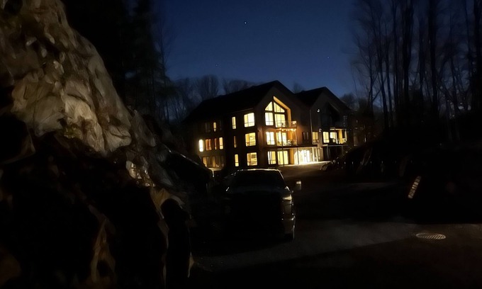 Potton Condo | Condo Neuf ski in/ski out Mont Owls Head