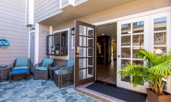 Westside Costa Mesa Condo | Condo on 40 acres of Nature near the beach! Still some days in July