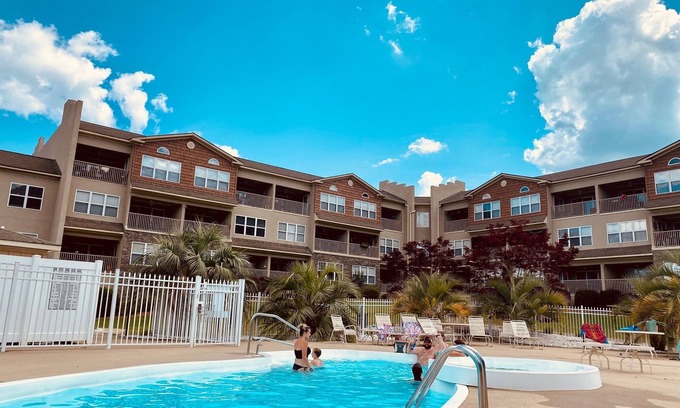 Alexander City Condo | Condo with Awesome Lake view.