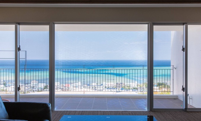 Kadena-cho Condo | Condominium T-Room