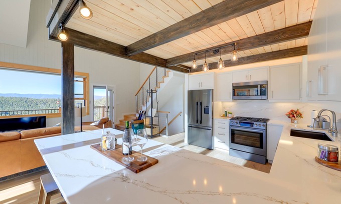 Conifer Mountain and Meadows Cottage | Conifer Haven: Hot Tub & Staunton State Park View