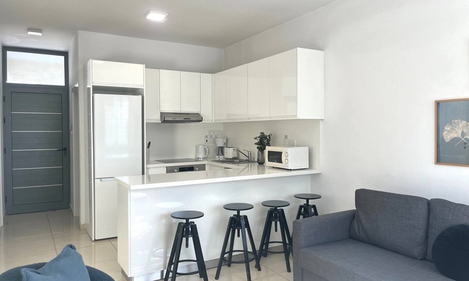Paphos Apartment | Constantinos Seaview Residence