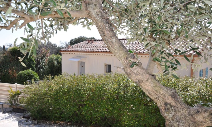 Arpaillargues-et-Aureillac House | Contemporary house in Arpaillargues and Aureilhac near UZES