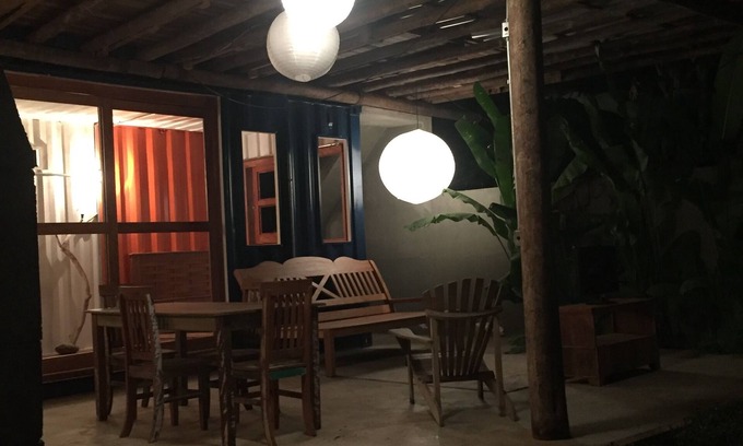 Camburi House | Container house 6 people Cocoa/Camburi hinterland.