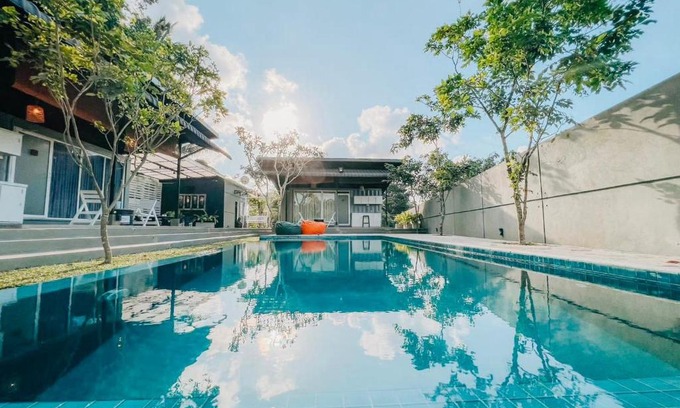 Biyagama Bed & Breakfast | Container Villa Collection