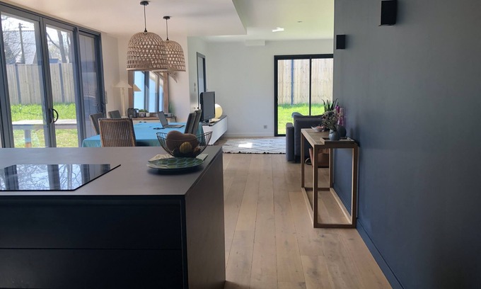 Le Minihic-sur-Rance House | Contemporary architect-designed house, 3 minutes from the beach