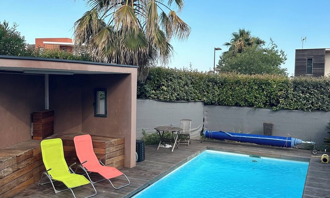 Teyran Villa | Contemporary air-conditioned villa with heated pool