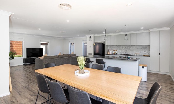 Wagga Wagga House | Contemporary Living in the CBD