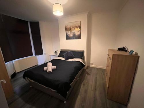 Liverpool House | Contractor home close to centre and motorway links