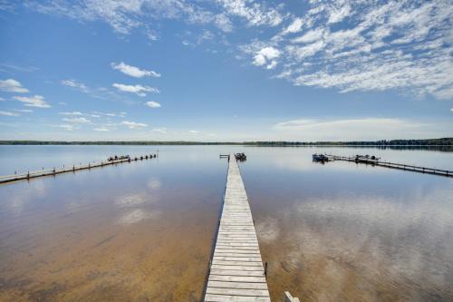 Stone Lake House | Convenient Cabin with Access to 3 Boat Docks!