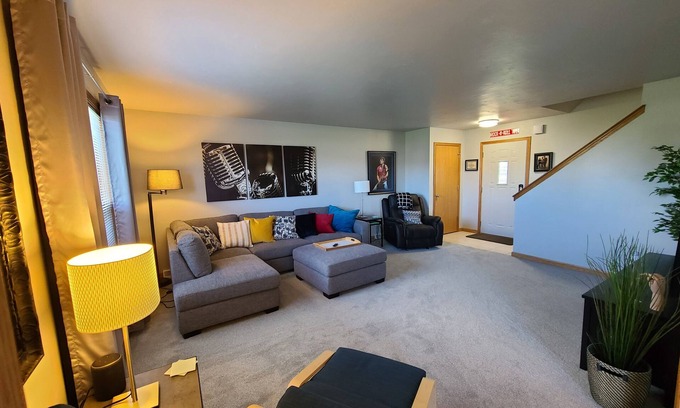 Green Bay House | Convenient to Green Bay's beltline where you can get anywhere in 15 minutes.