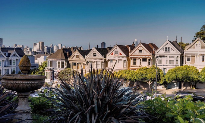 West Bloomington House | Convenient to the mall and airport