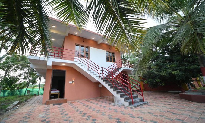 Kushalnagar Bed & Breakfast | Coorg HomeStay Resort