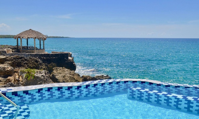 Little Bay Villa | Coral Cottage Jamaica - Caribbean seaside villa, right outside of Negril!
