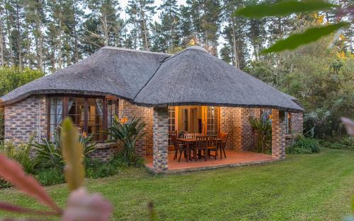 Buffalo Hills Game Reserve Apartment | Coral Tree Cottages