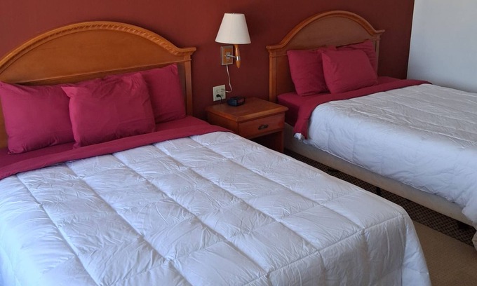 Anthony Hotel | Coratel Inn and Suites By Jasper Anthony